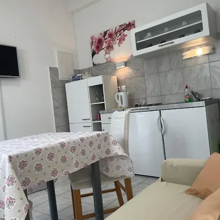 Apartment Isabella - Ilda Radonic