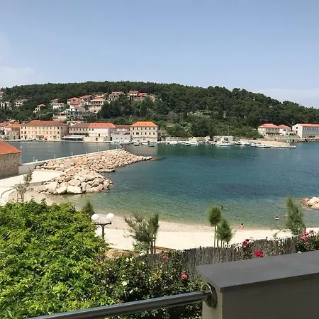 Isabella - Ilda Radonic Jelsa (Hvar)