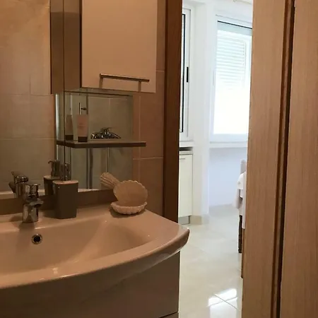 Isabella - Ilda Radonic Apartment *