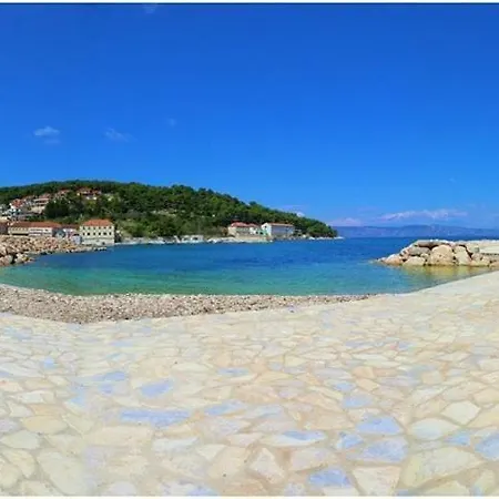 Isabella - Ilda Radonic Jelsa (Hvar)